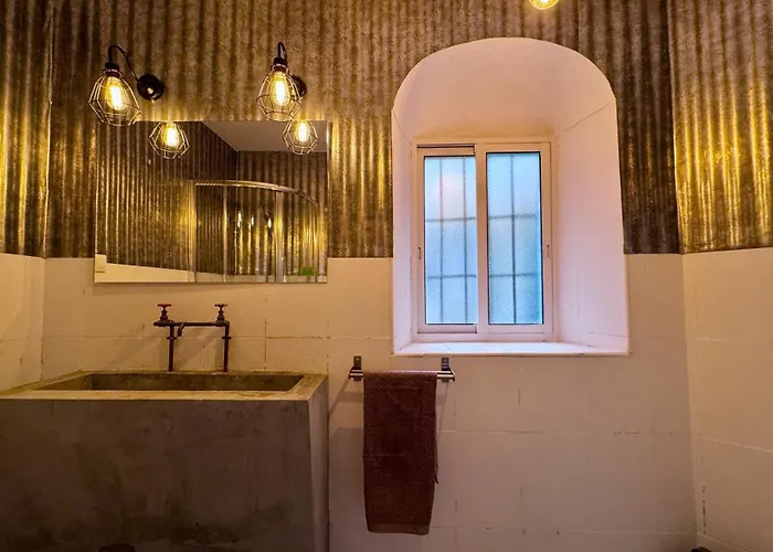 Ds Palacio De La Luna * Cordoue